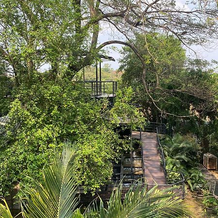 Hostelbed And Retreat Phitsanulok Dış mekan fotoğraf