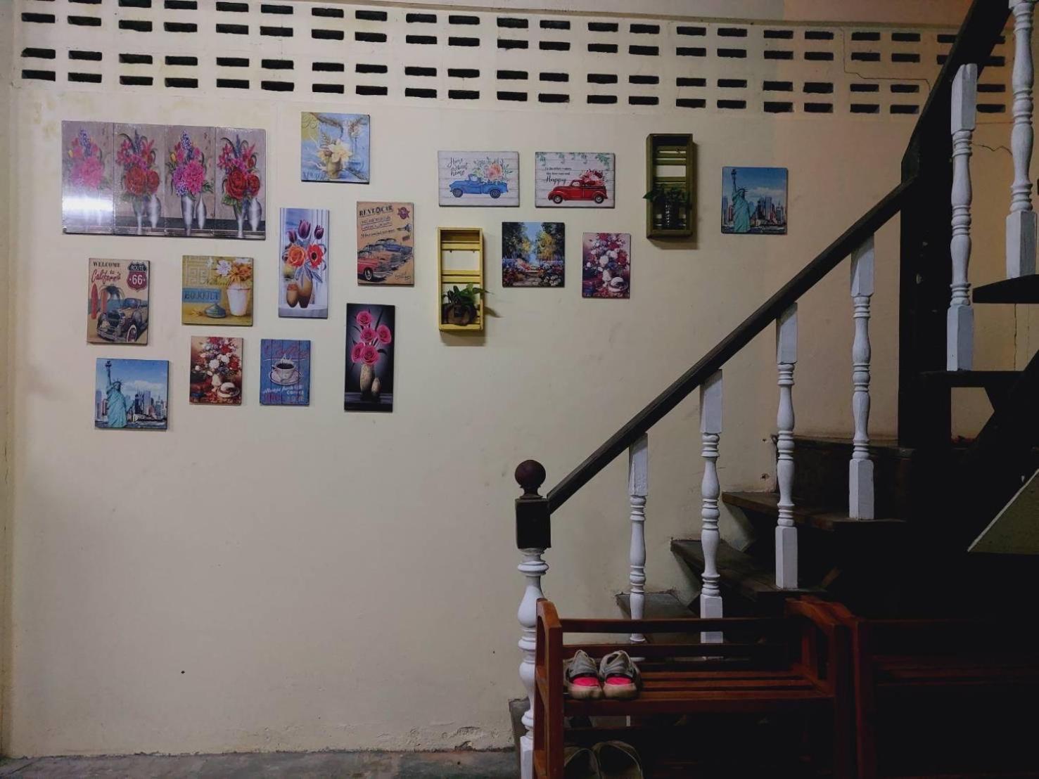 Hostelbed And Retreat Phitsanulok Dış mekan fotoğraf