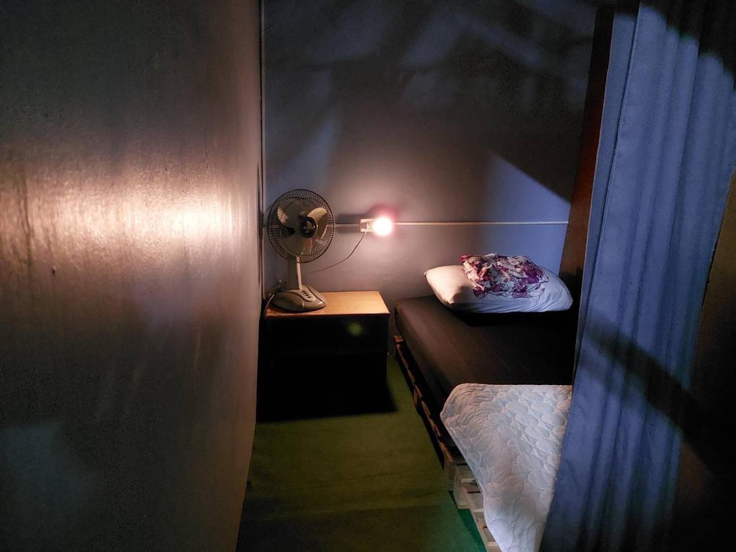 Hostelbed And Retreat Phitsanulok Dış mekan fotoğraf