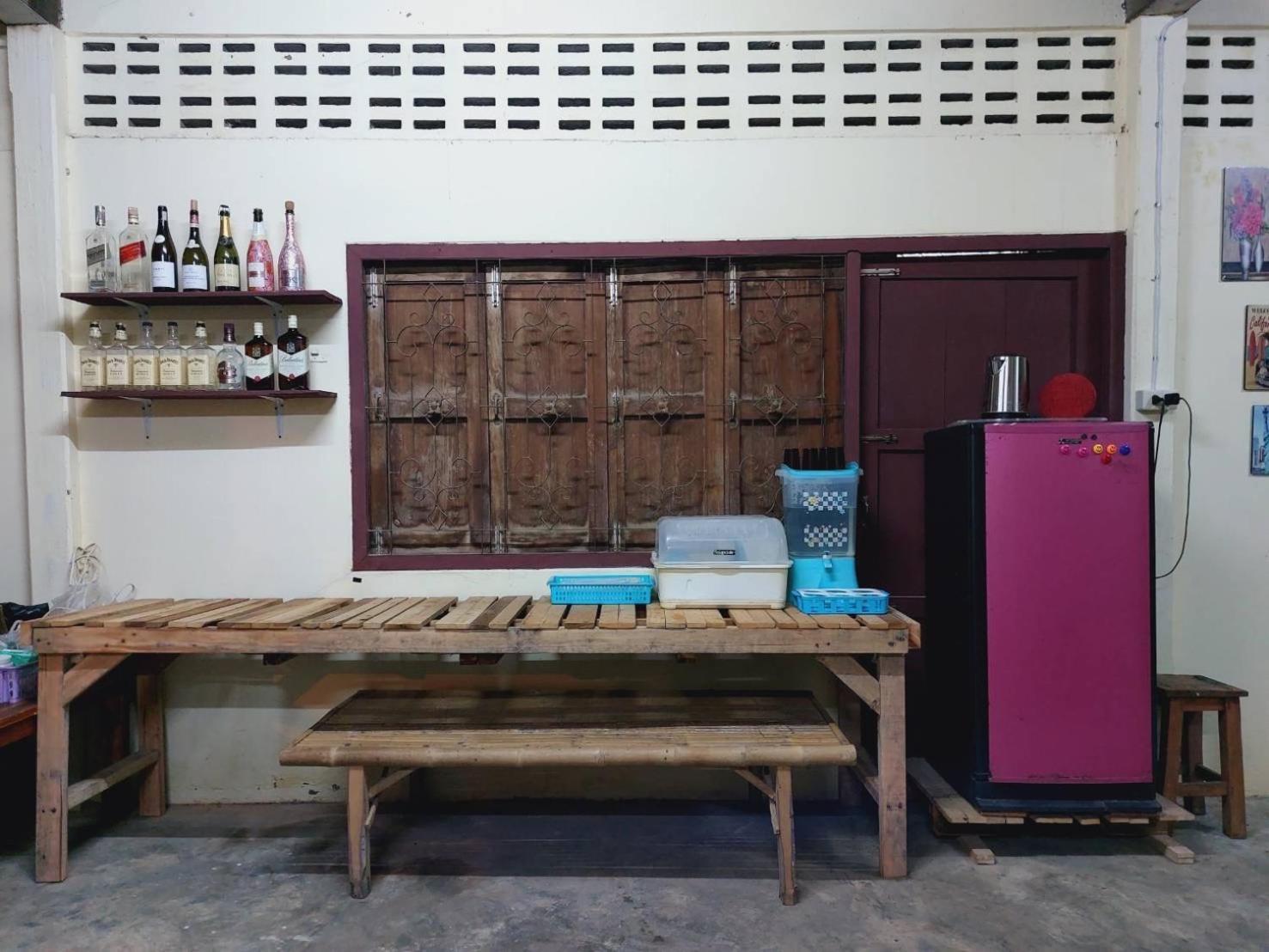 Hostelbed And Retreat Phitsanulok Dış mekan fotoğraf