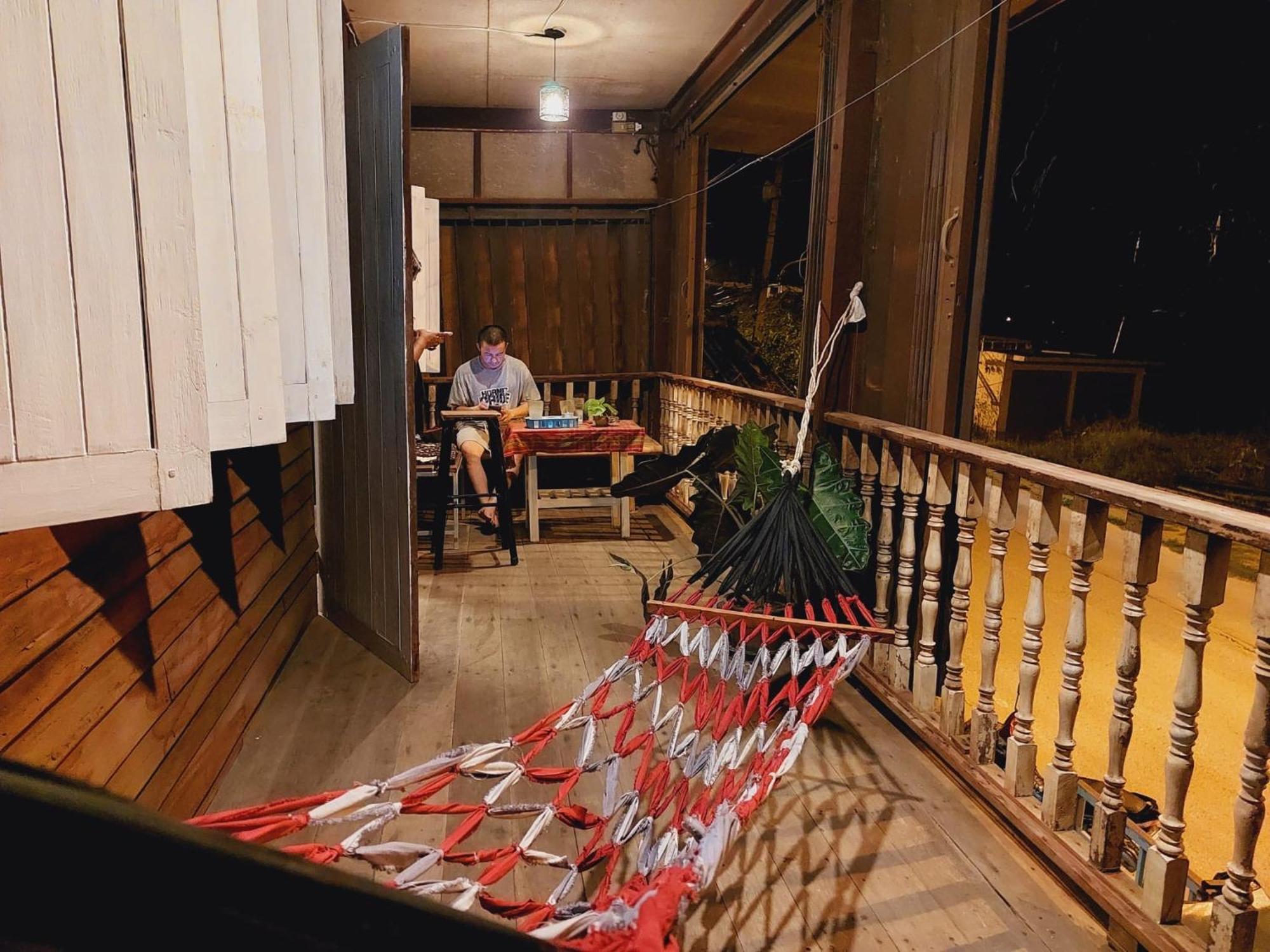 Hostelbed And Retreat Phitsanulok Dış mekan fotoğraf