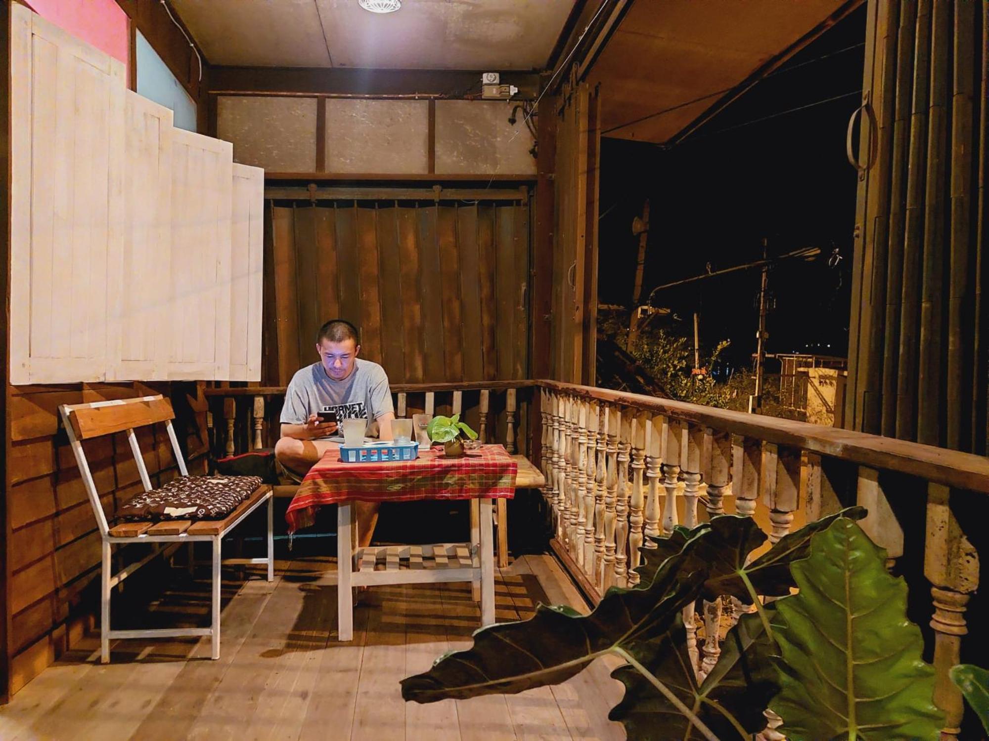 Hostelbed And Retreat Phitsanulok Dış mekan fotoğraf