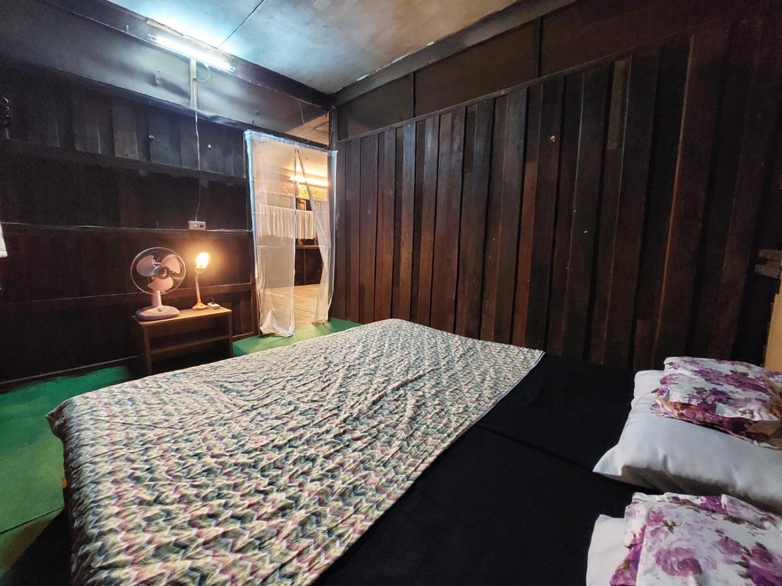 Hostelbed And Retreat Phitsanulok Dış mekan fotoğraf